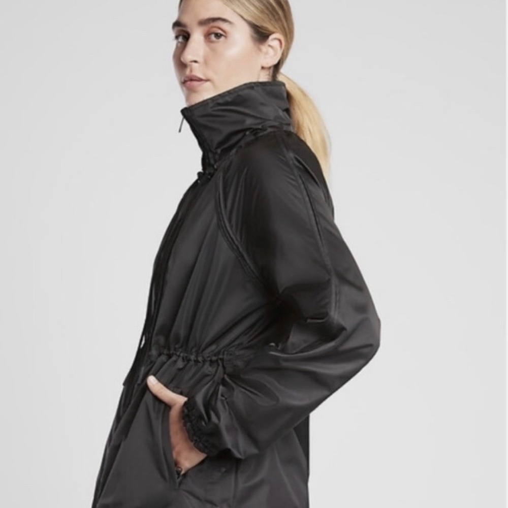 Athleta Escape black lightweight cinched long jacket, size XL - Picture 13 of 13